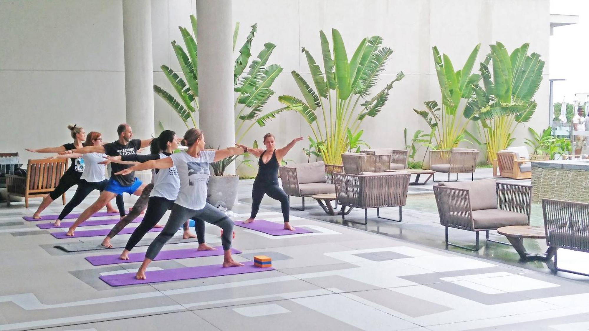 Grand Hyatt Rio de Janeiro Exterior foto A yoga class at the hotel